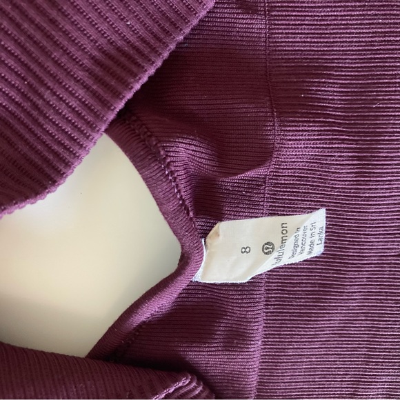 Lululemon Ebb to Street Bra A/B Size 8 (no cup liners!) - Picture 3 of 3